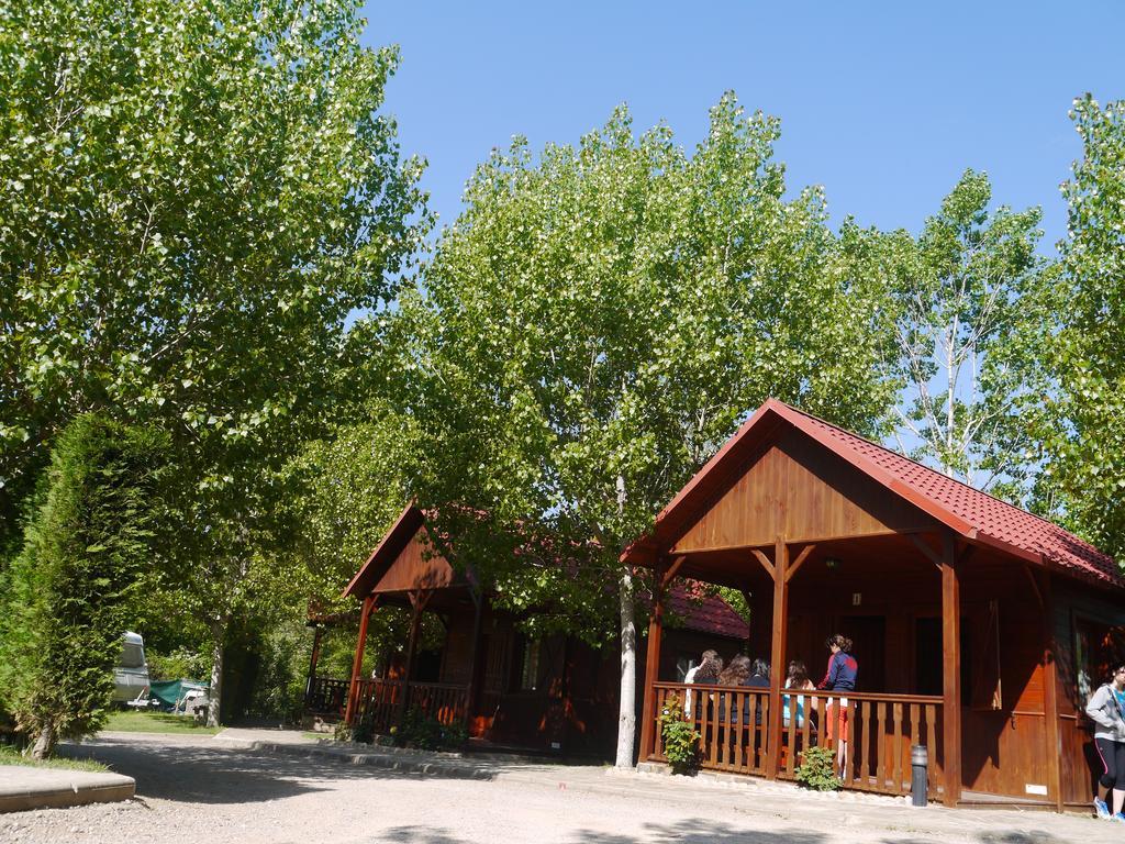 Camping Riera Merles Borreda Luaran gambar
